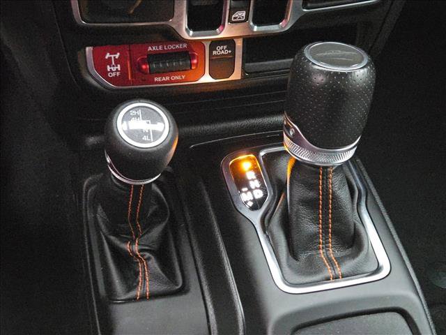 Used 2023 Jeep Gladiator Mojave w/ Cold Weather Group AWD/4WD image 14