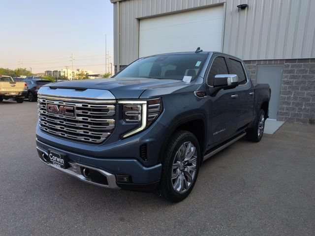 Used 2025 GMC Sierra 1500 Denali w/ Denali Reserve Package AWD/4WD image 7
