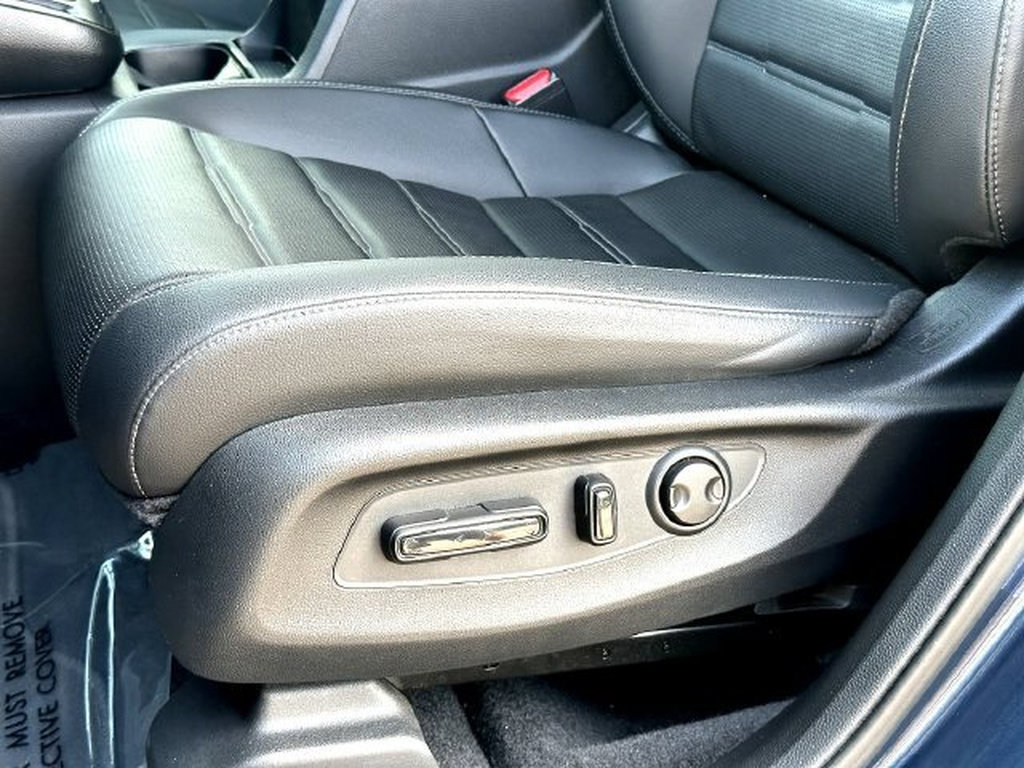 Used 2024 Honda CR-V EX-L image 12