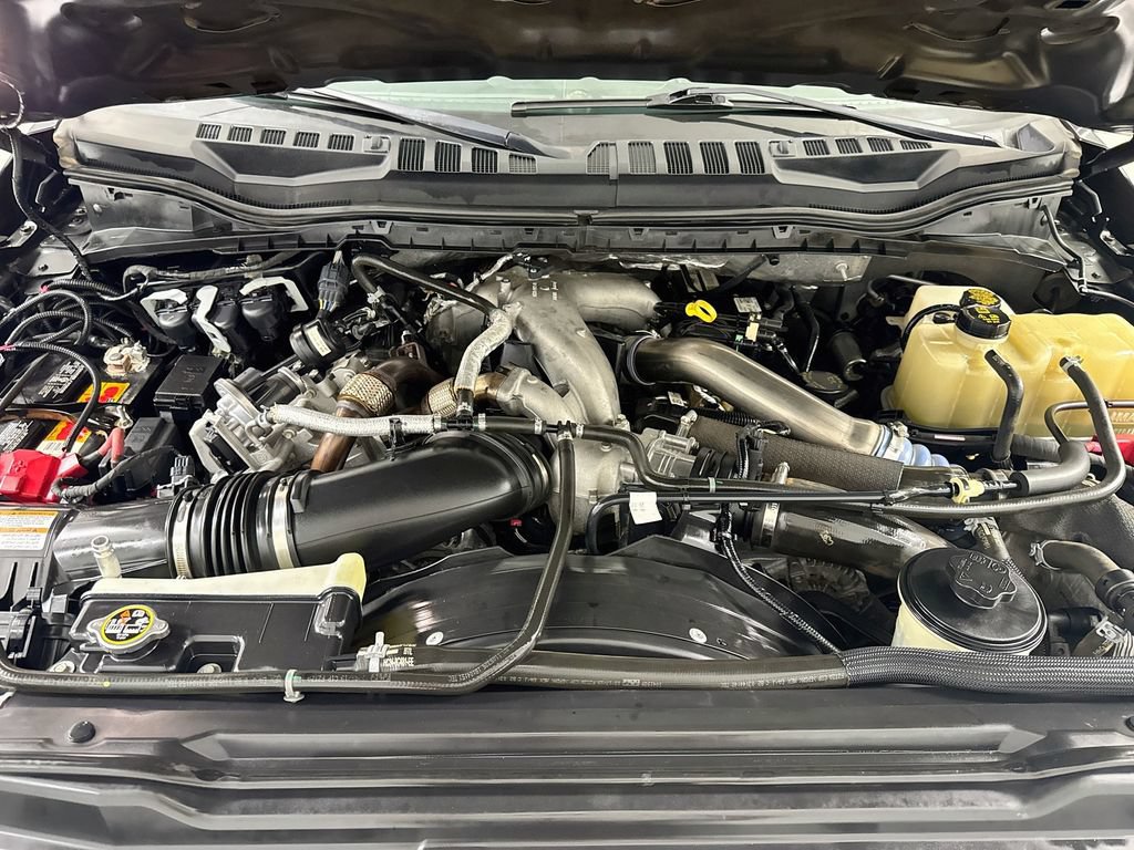 Used 2020 Ford F450 Lariat w/ FX4 Off-Road Package AWD/4WD image 29