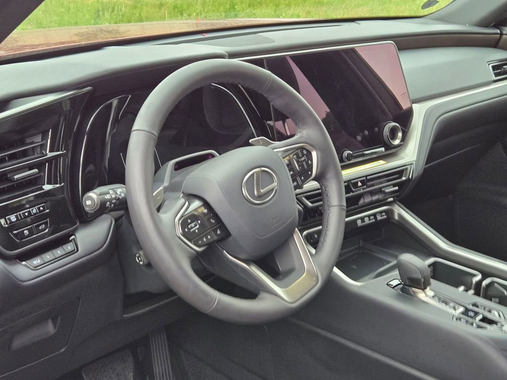 Used 2026 Lexus TX 350 AWD w/ Technology Package image 8