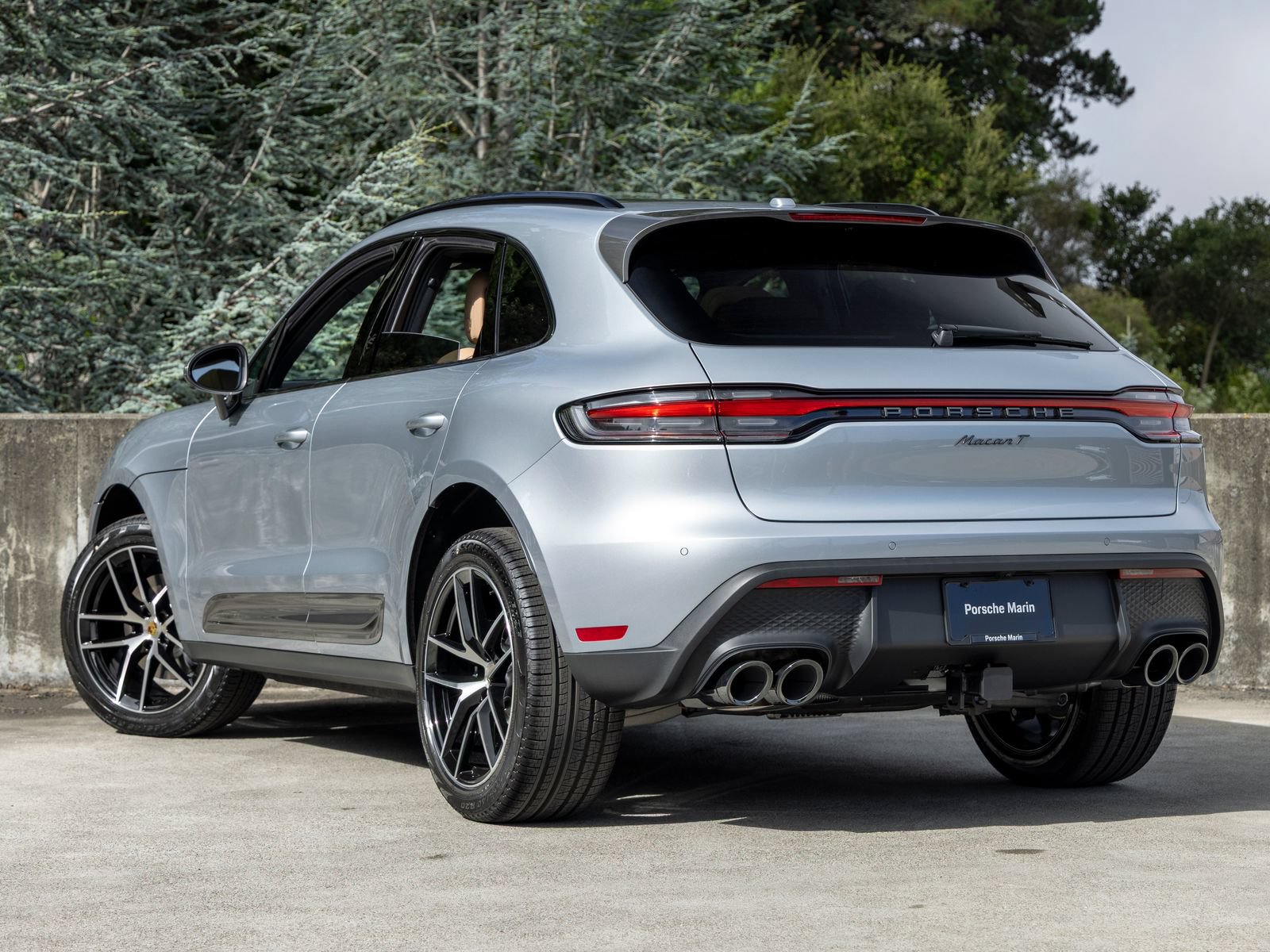 New 2026 Porsche Macan Turbo AWD/4WD image 3