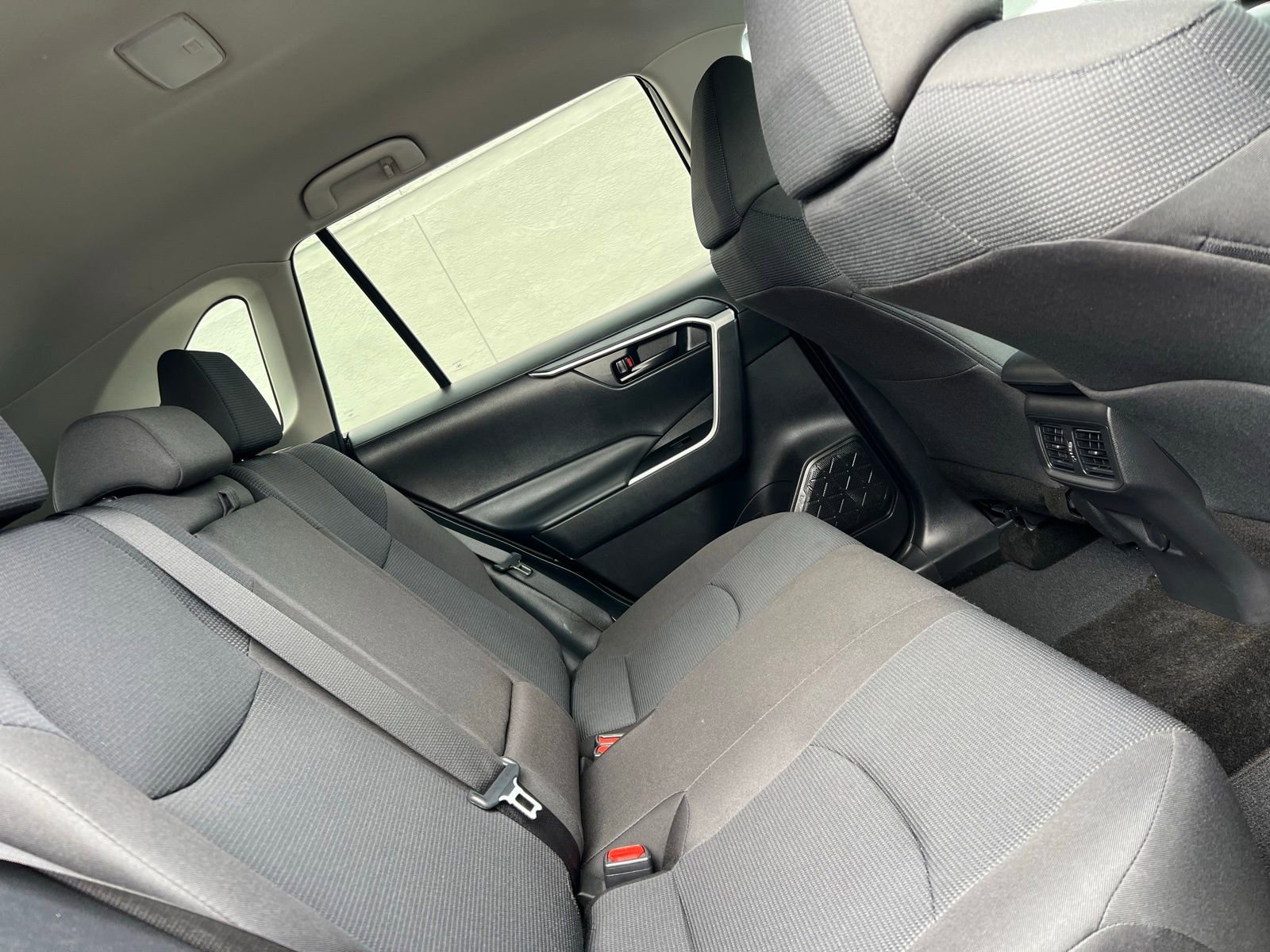 Used 2024 Toyota RAV4 LE image 47