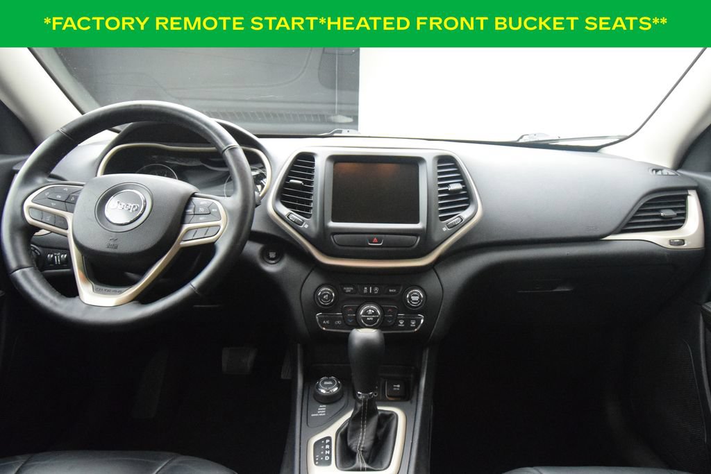 Used 2017 Jeep Cherokee Limited AWD/4WD image 4