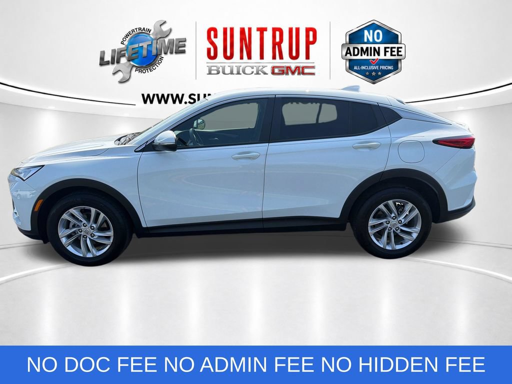 Used 2025 Buick Envista Preferred w/ Advanced Safety Package FWD image 2