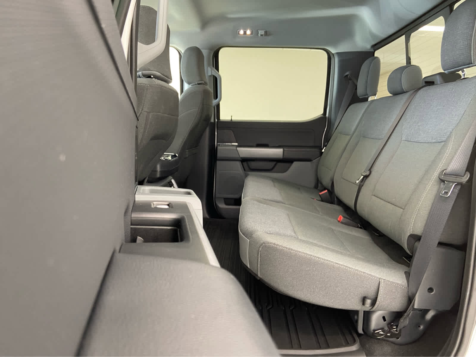 Used 2025 Ford F150 XLT w/ Equipment Group 302A MID image 15