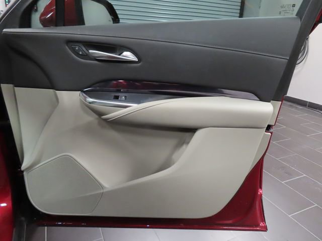 Certified 2023 Cadillac XT4 Luxury w/ Cold Weather Package FWD image 14