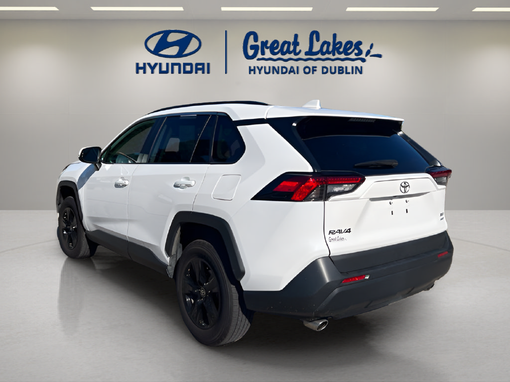 Used 2025 Toyota RAV4 XLE AWD/4WD image 3