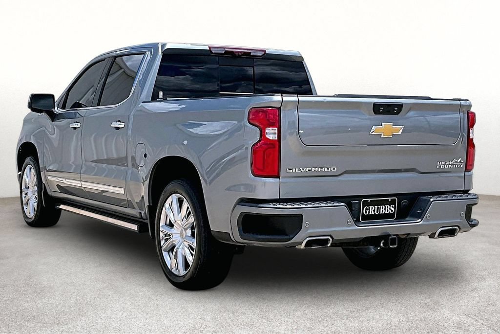 Used 2023 Chevrolet Silverado 1500 High Country w/ High Country Premium Package AWD/4WD image 15