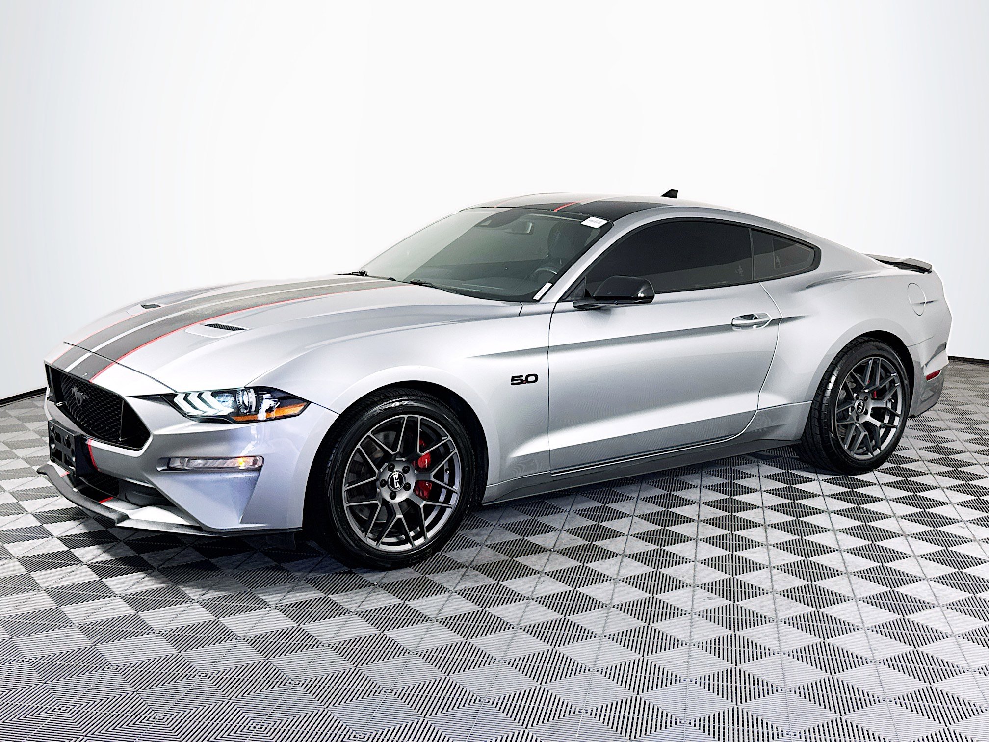 Used 2021 Ford Mustang GT w/ Equipment Group 301A RWD image 4