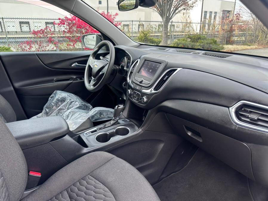 Used 2021 Chevrolet Equinox LT w/ LPO, Cargo Package image 21