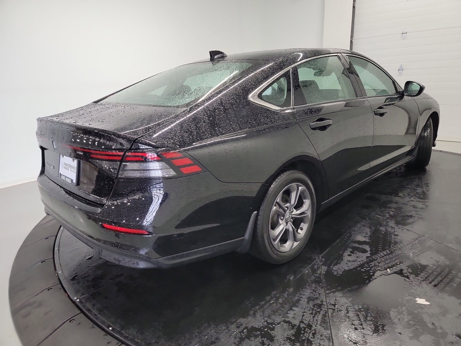 Used 2023 Honda Accord EX image 9