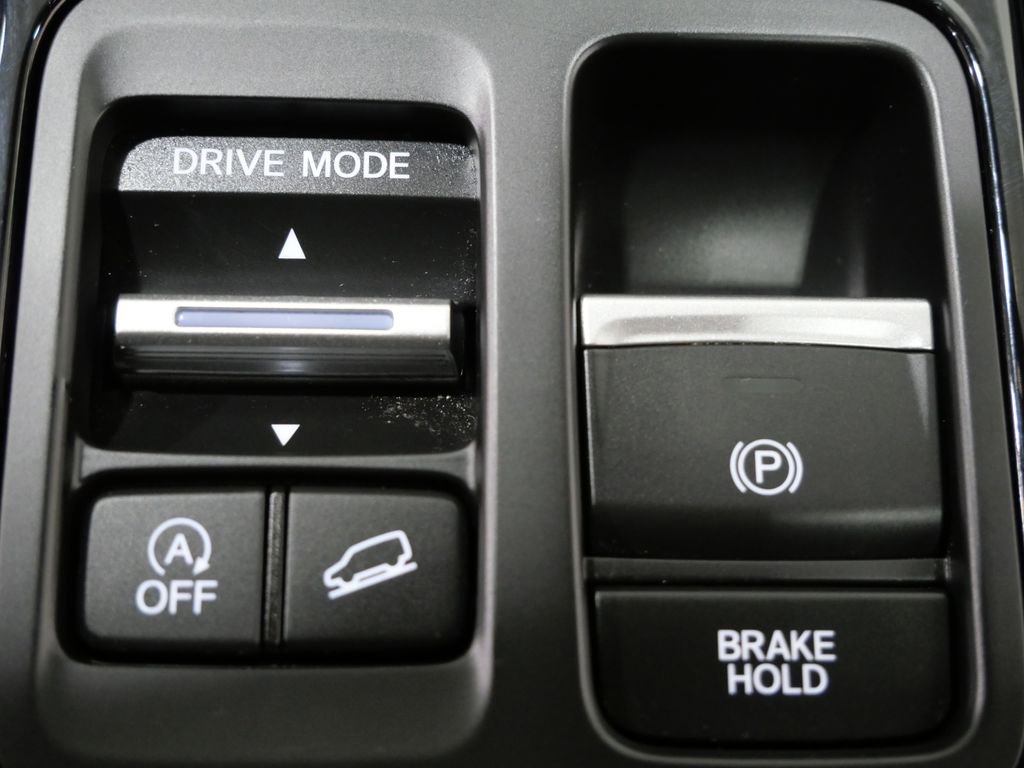 Used 2025 Honda Pilot TrailSport image 22