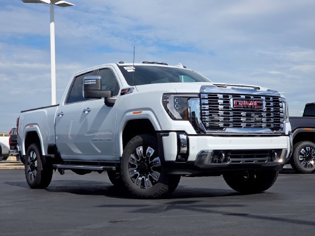 New 2026 GMC Sierra 2500 Denali w/ Max Trailering Package AWD/4WD image 2