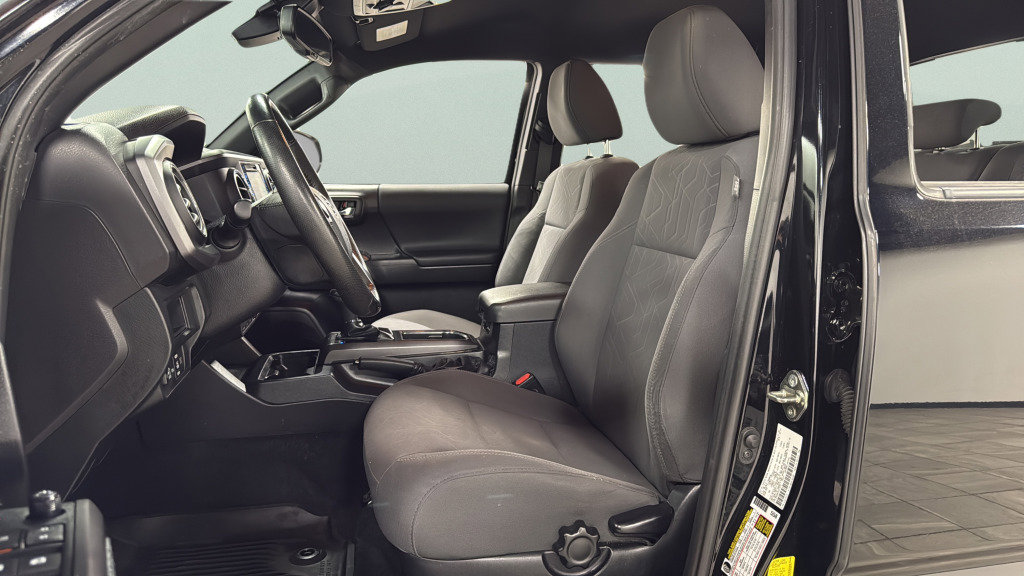 Used 2019 Toyota Tacoma SR5 image 5