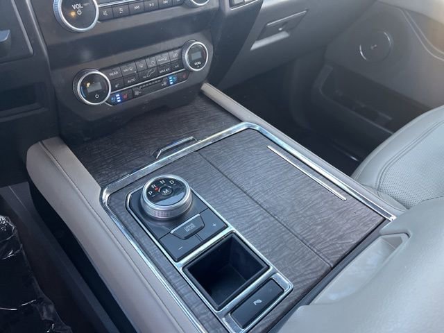 Used 2021 Ford Expedition Limited image 28
