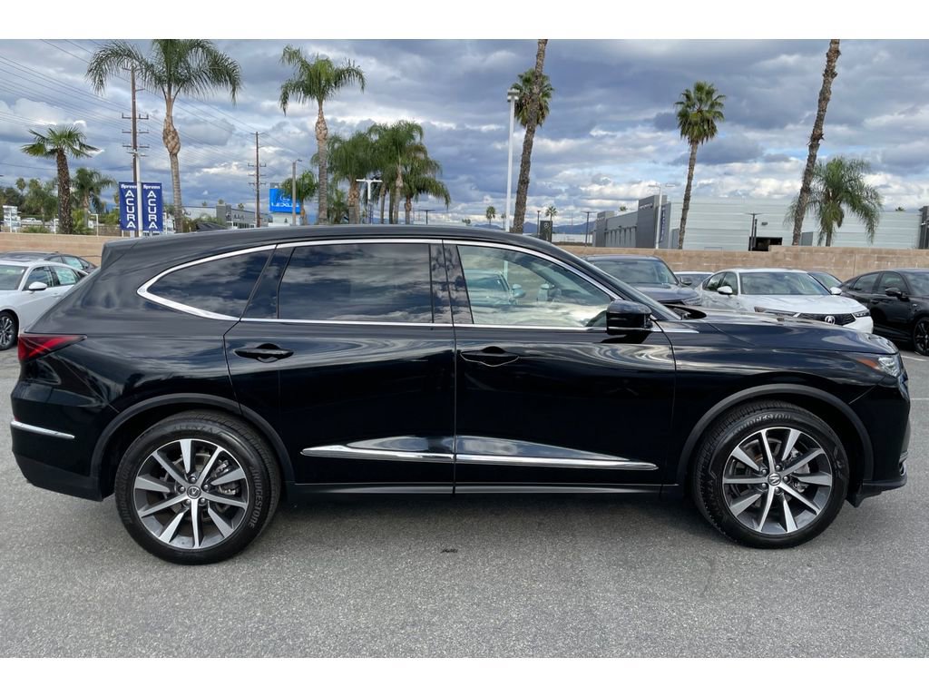 Certified 2025 Acura MDX FWD w/ Technology Package image 6