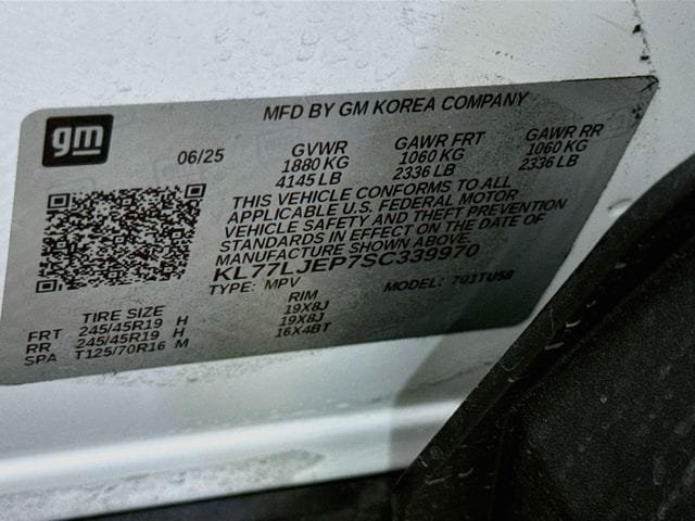 Used 2025 Chevrolet Trax RS w/ Driver Confidence Package FWD image 32