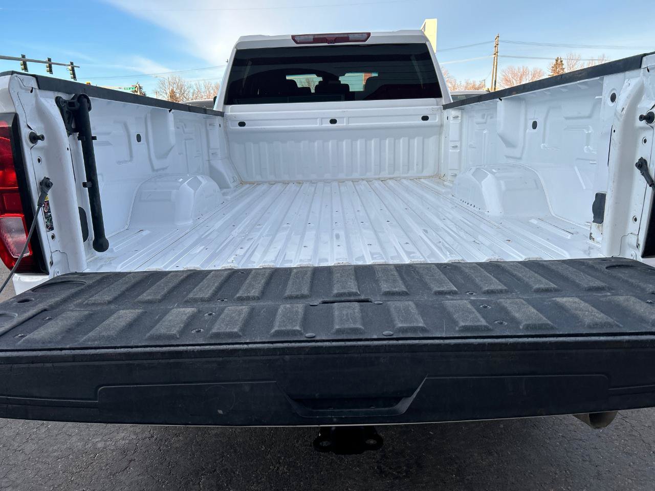 Used 2024 GMC Sierra 3500 SLE AWD/4WD image 5