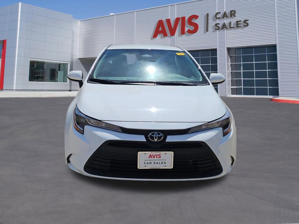 Used 2025 Toyota Corolla LE image 10
