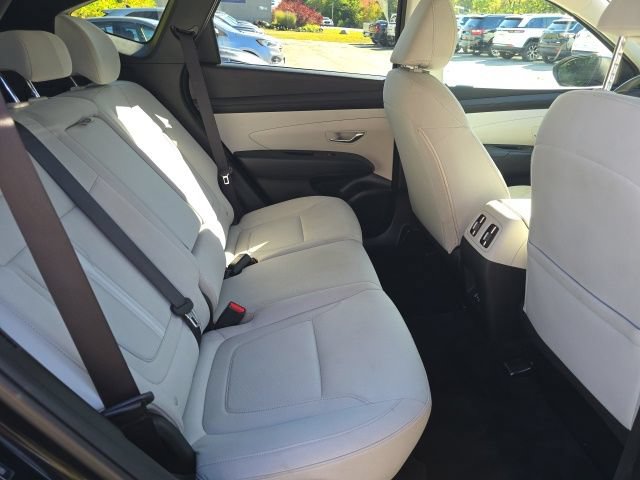 Used 2025 Hyundai Tucson SEL AWD/4WD image 16