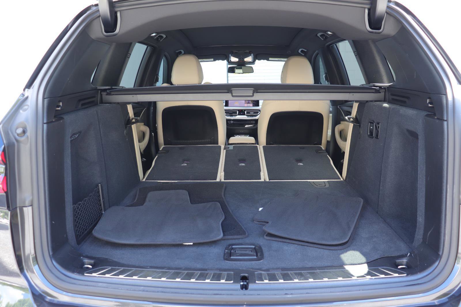 Used 2023 BMW X3 sDrive30i w/ Premium Package w/ZPA RWD image 16