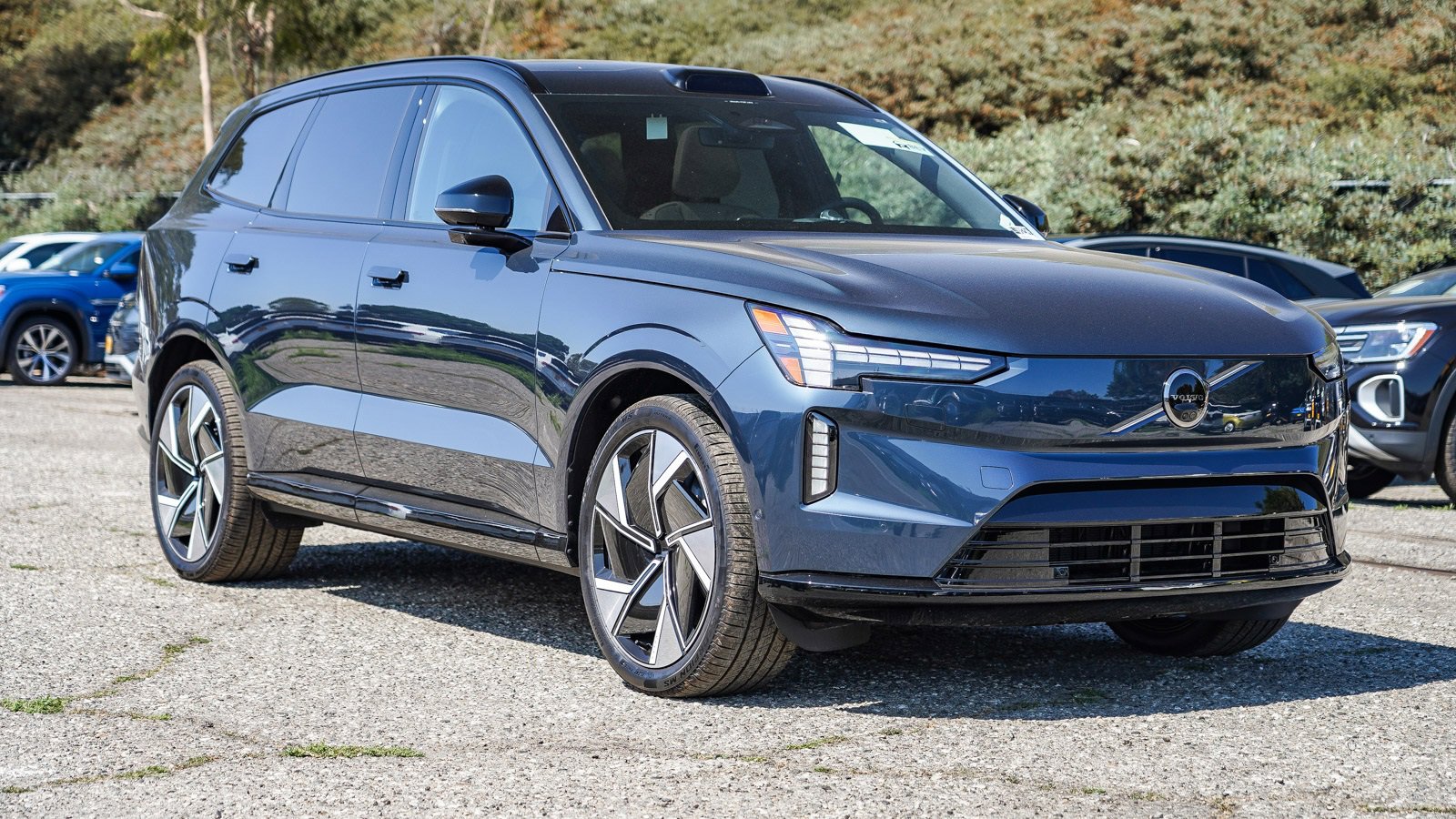 New 2025 Volvo EX90 Ultra image 6