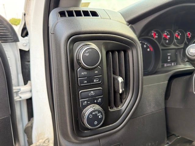 Used 2022 Chevrolet Silverado 1500 W/T w/ WT Value Package AWD/4WD image 16