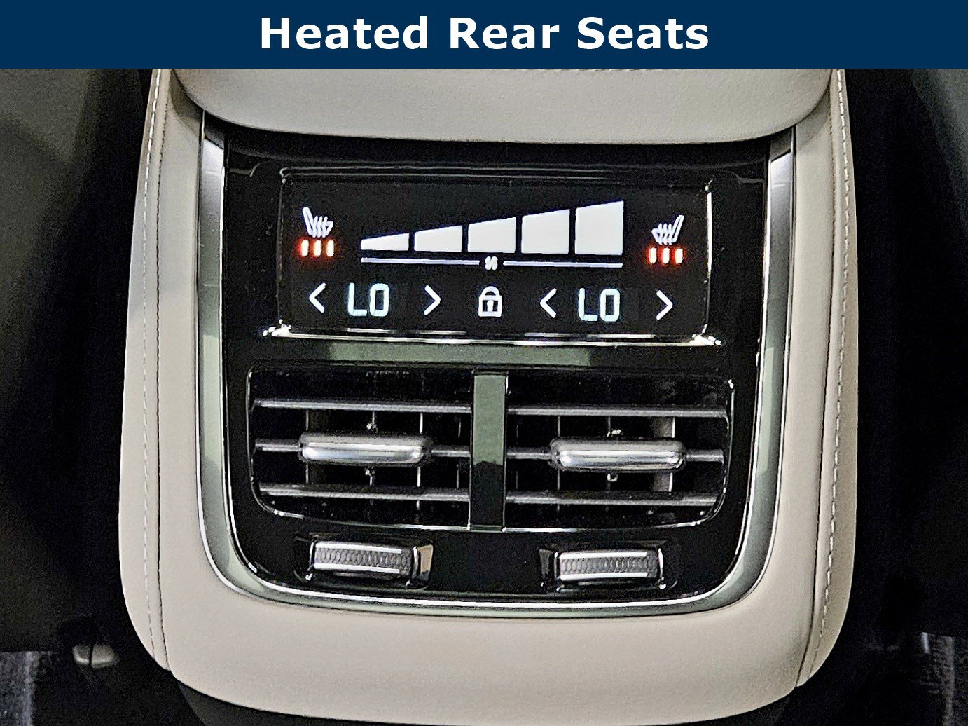 New 2026 Volvo XC90 B6 Ultra w/ Protection Package image 36