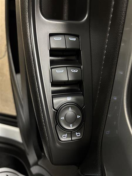 Used 2022 Chevrolet Traverse LT w/ Midnight/Sport Edition image 9