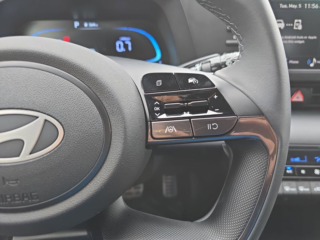 Certified 2026 Hyundai Elantra Sport FWD image 17