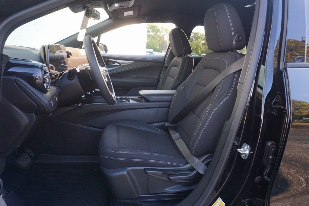 New 2026 Chevrolet Blazer EV LT w/ Midnight/Sport Edition image 10