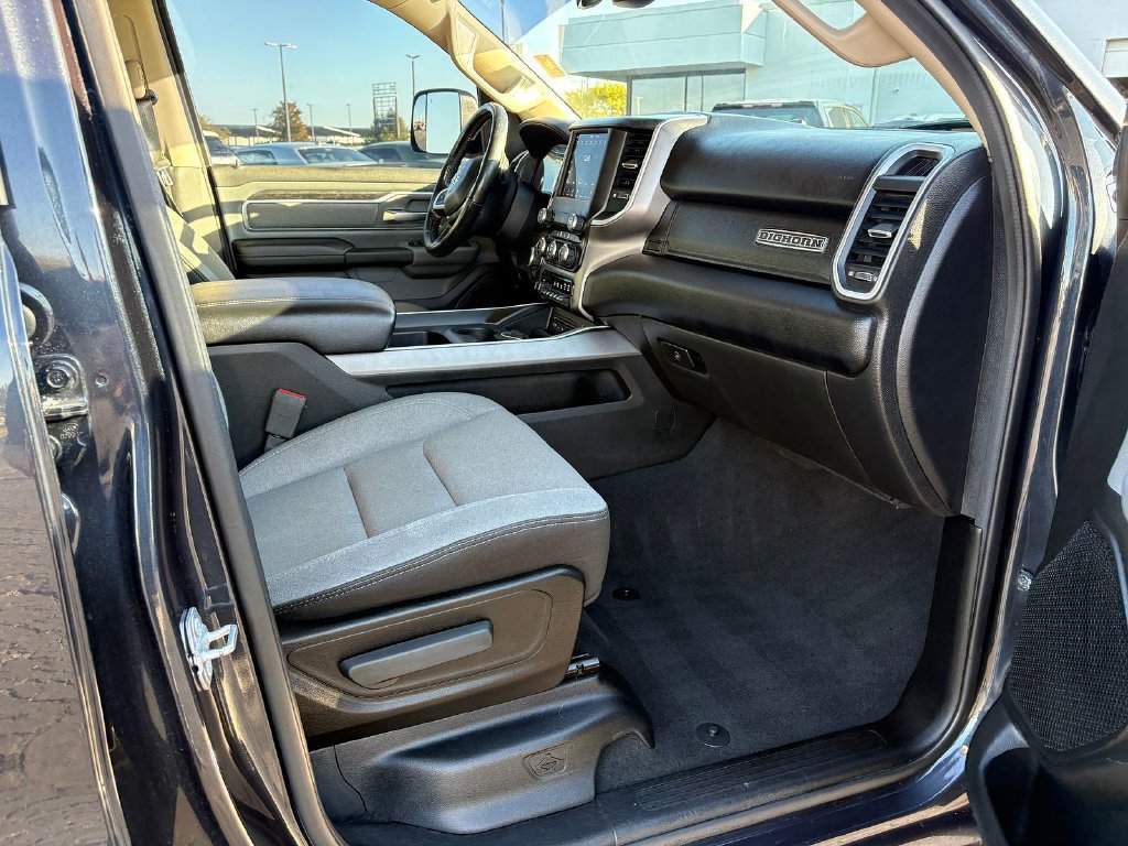 Used 2019 RAM 1500 Big Horn AWD/4WD image 10