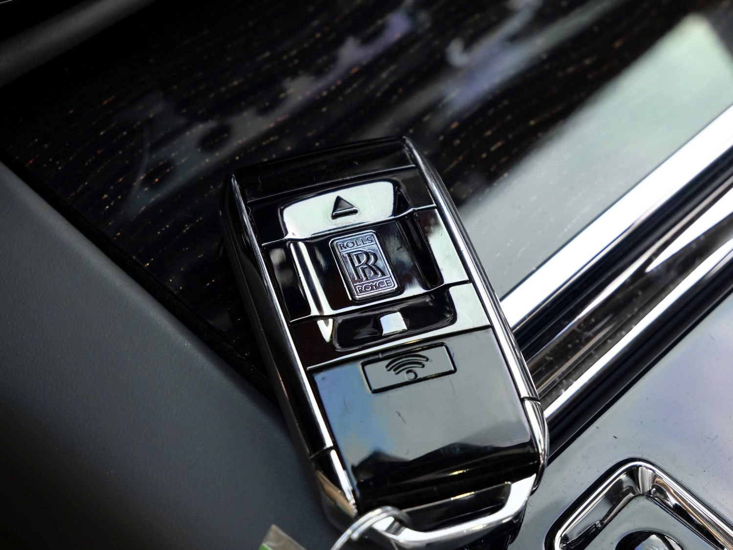 Certified 2021 Rolls-Royce Ghost AWD/4WD image 31