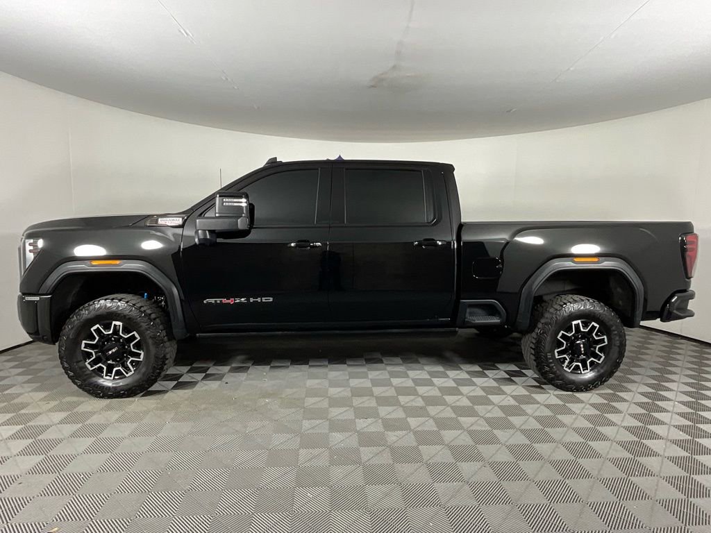 Used 2024 GMC Sierra 2500 AT4X image 6