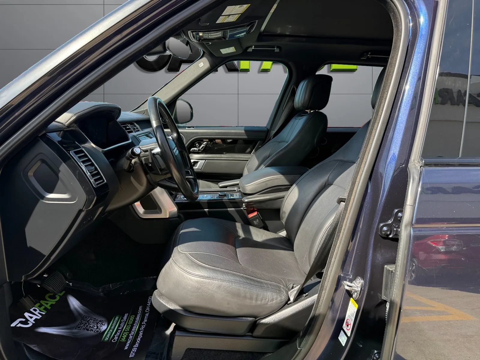 Used 2018 Land Rover Range Rover HSE AWD/4WD image 16