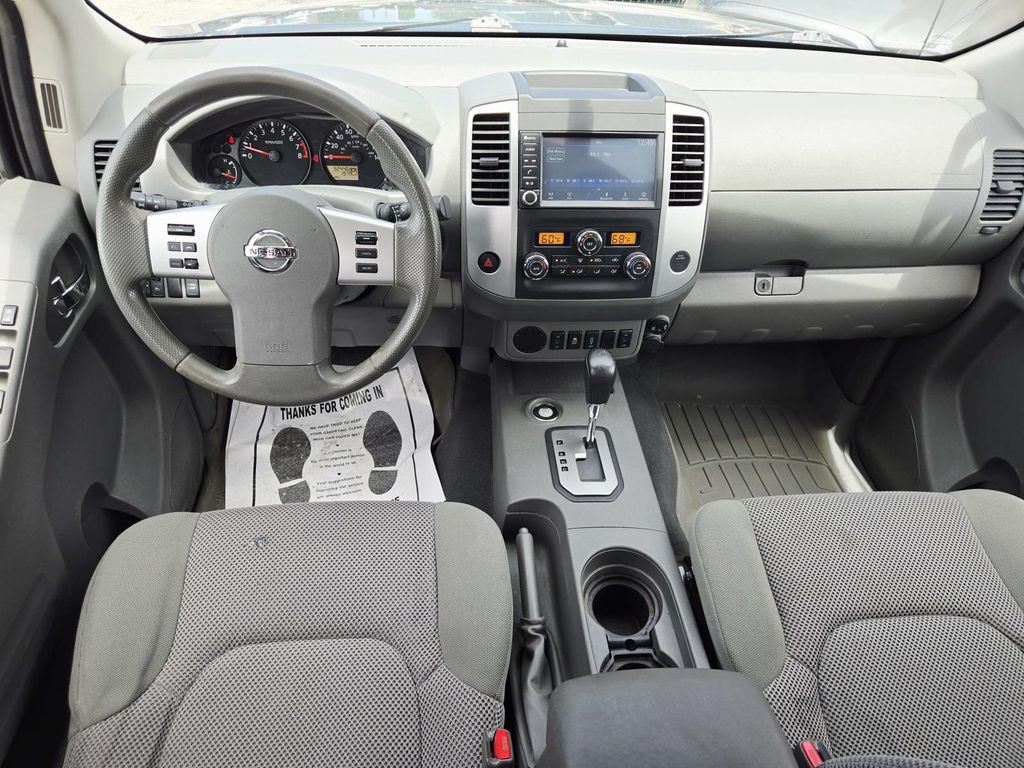 Used 2020 Nissan Frontier SV RWD image 9