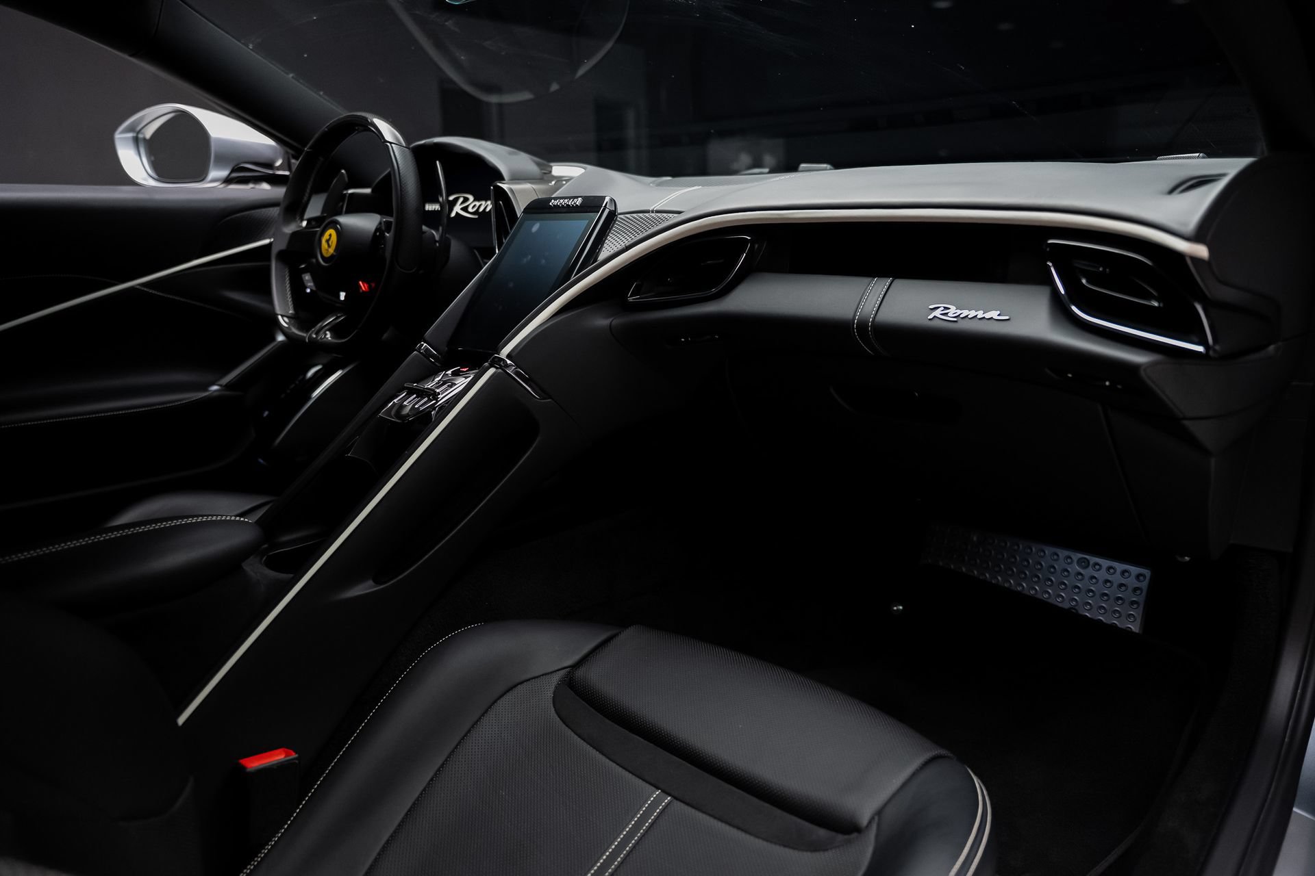 Used 2021 Ferrari Roma RWD image 61