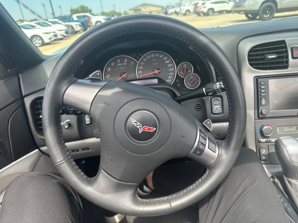 Used 2007 Chevrolet Corvette Convertible w/ Preferred Equipment Group RWD image 2
