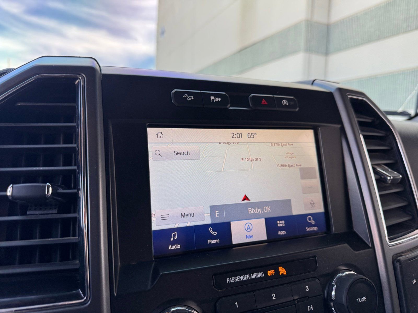 Certified 2020 Ford F150 XLT w/ Equipment Group 302A Luxury image 29