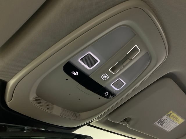 Certified 2026 Volvo XC60 B5 Plus AWD/4WD image 19