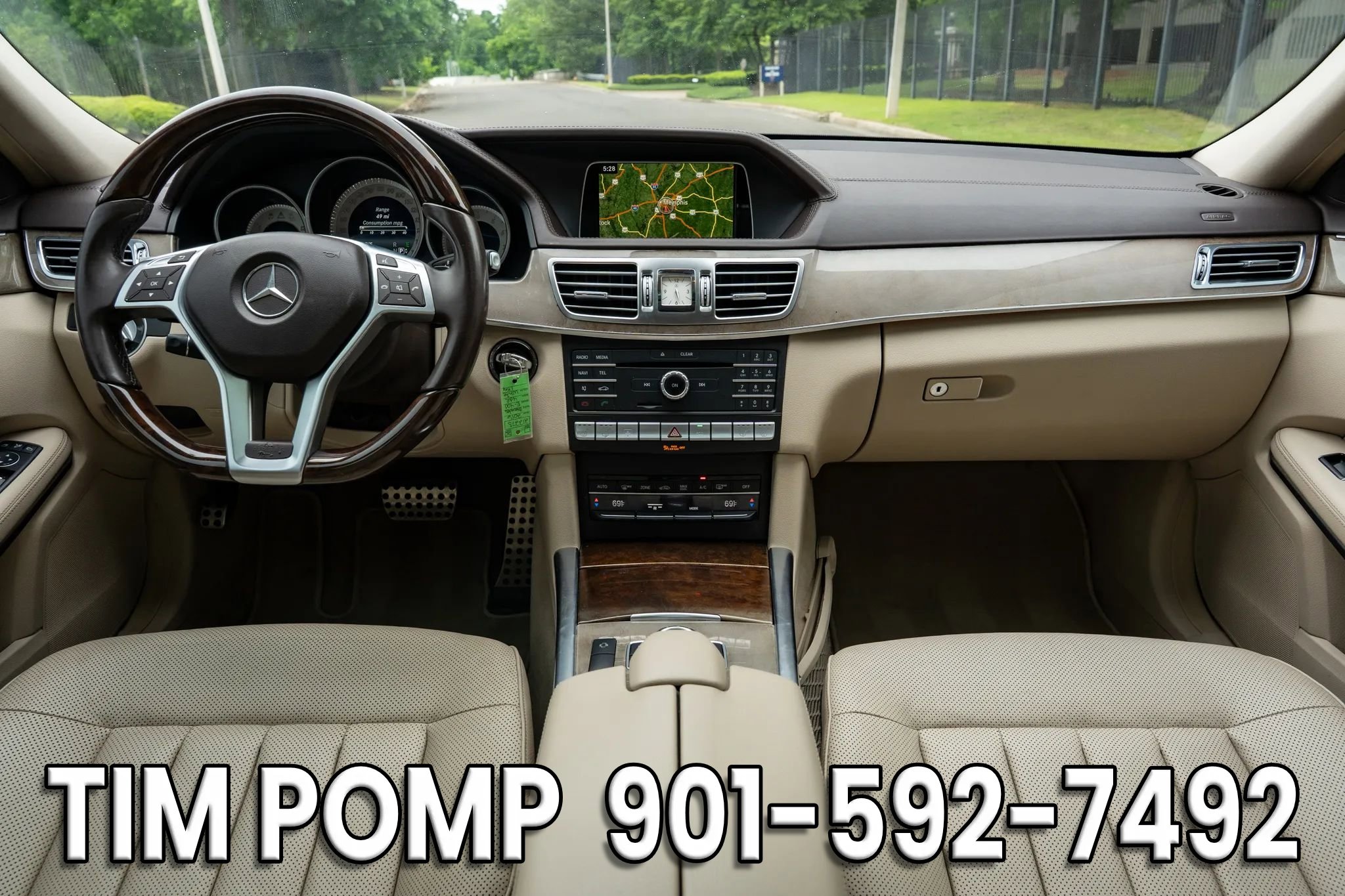 Used 2016 Mercedes-Benz E 400 Sedan w/ Lighting Package image 17