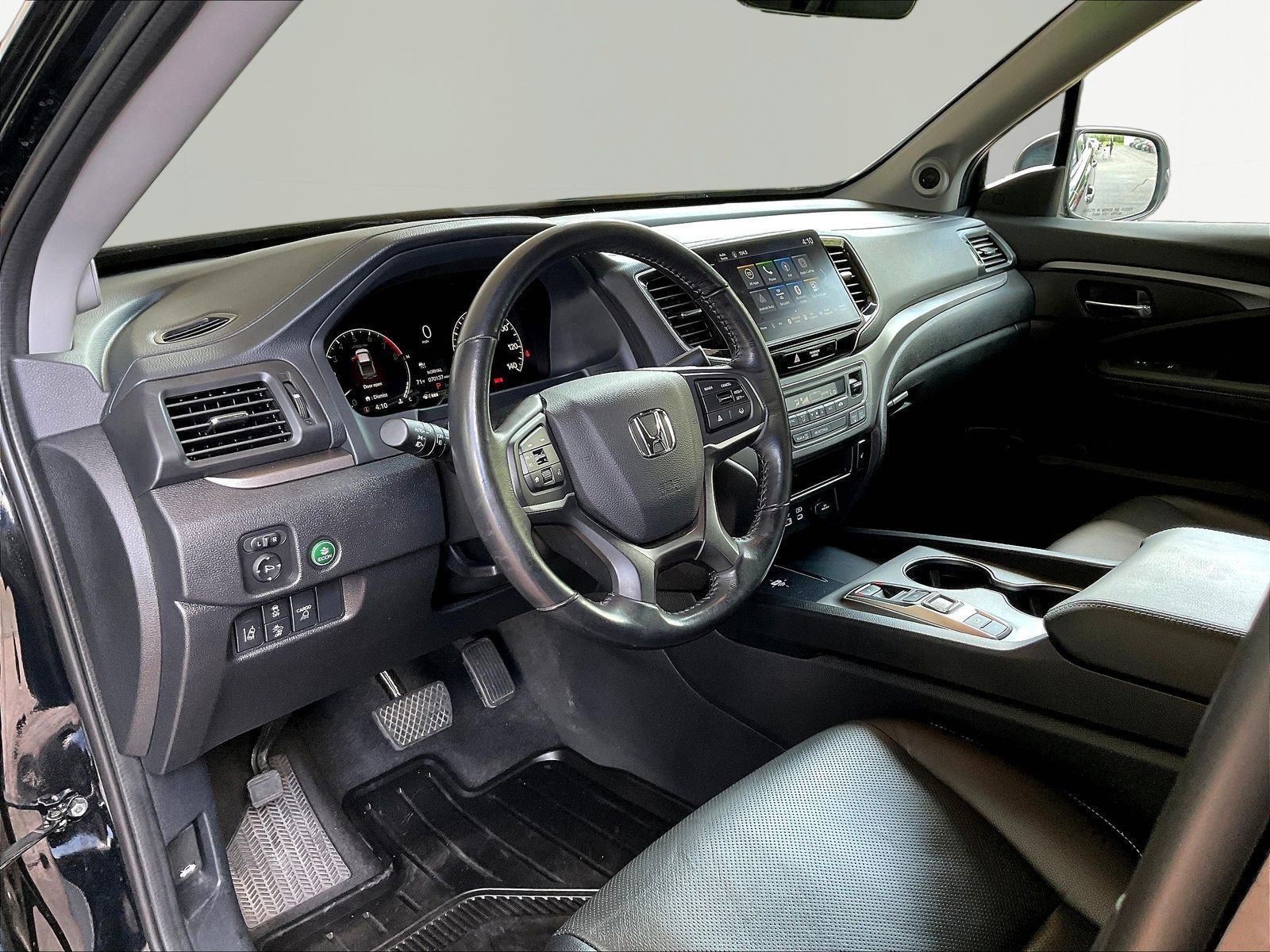 Used 2024 Honda Ridgeline RTL image 17