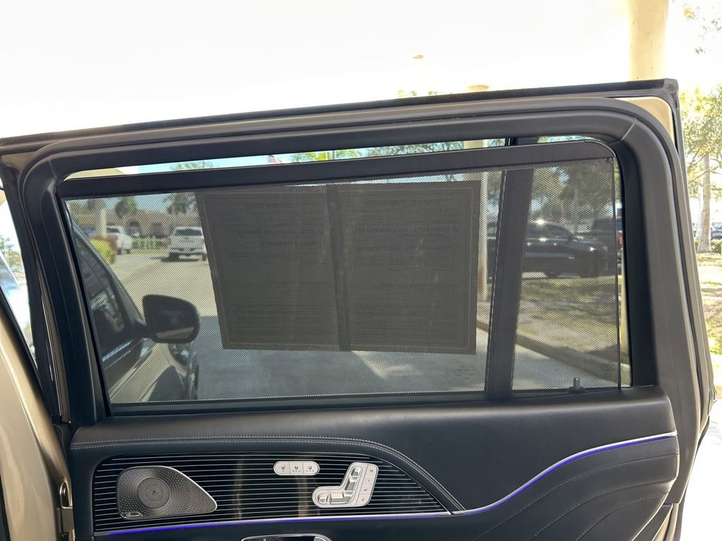 Used 2021 Mercedes-Benz Maybach GLS 600 4MATIC image 40