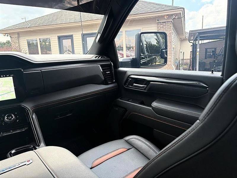 Used 2025 GMC Sierra 2500 AT4 w/ AT4 Premium Plus Package AWD/4WD image 42
