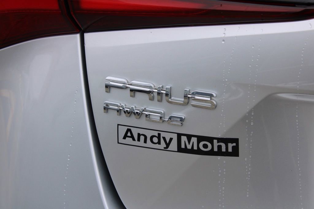 Used 2020 Toyota Prius LE image 9