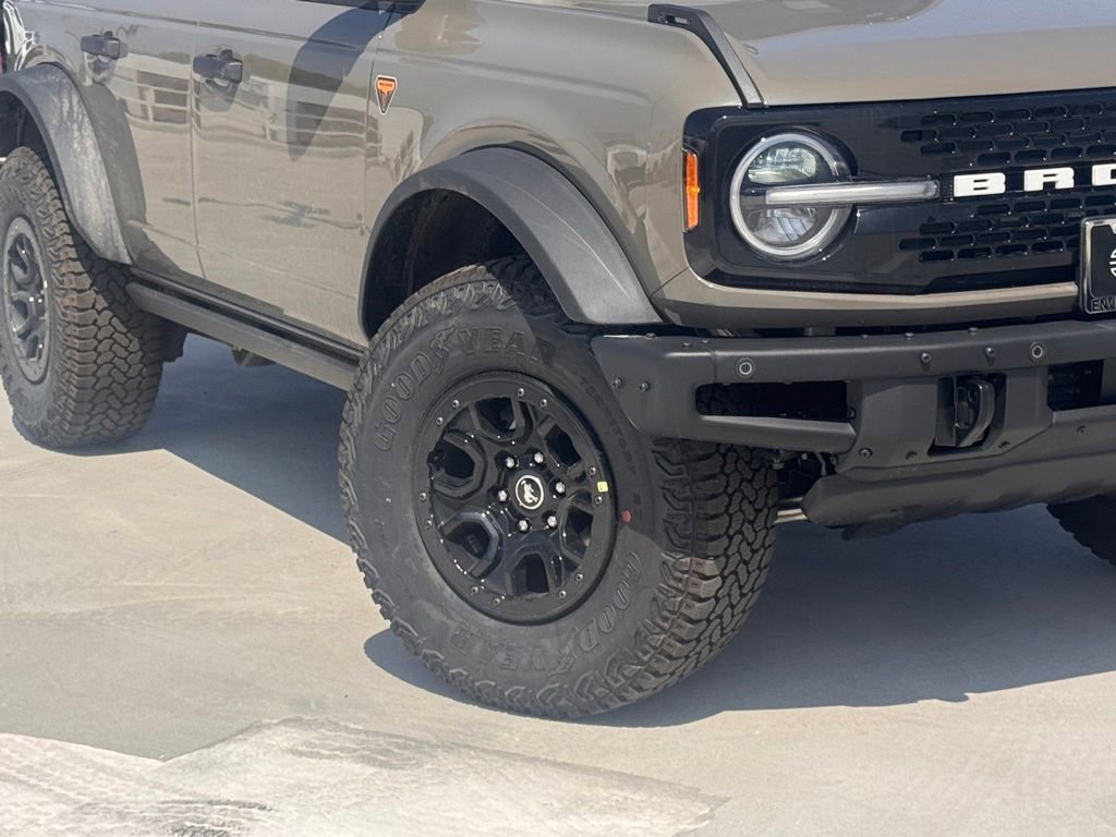 New 2026 Ford Bronco Badlands AWD/4WD image 4
