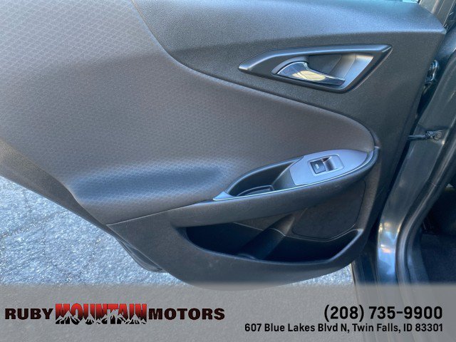 Used 2018 Chevrolet Malibu LT FWD image 22