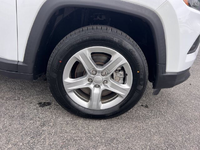 Used 2023 Jeep Compass Latitude AWD/4WD image 34