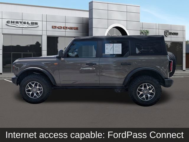 Used 2025 Ford Bronco Badlands image 9